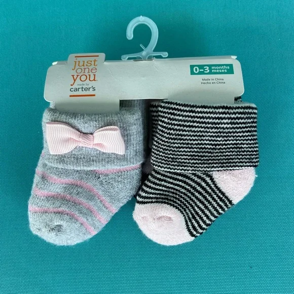 Baby Girl Newborn Gift Set - Picture 2 of 3